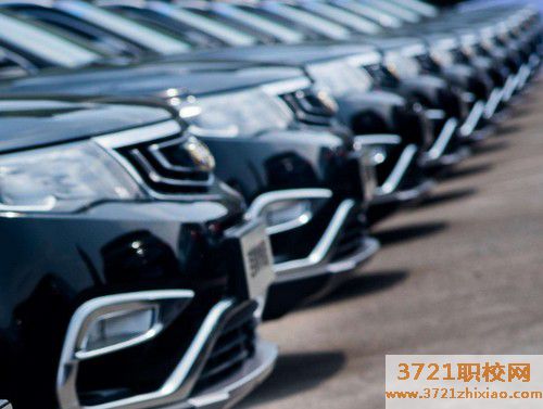 武汉学汽车营销专业哪个学校好