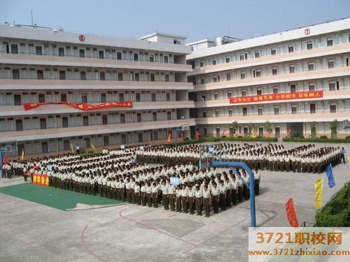 【合肥汽车美容学校】合肥汽车美容改装培训价格大概多少钱