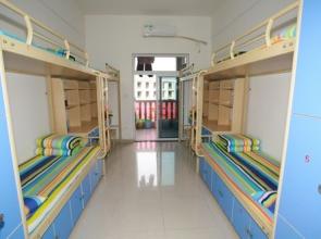 武汉市新洲高级中专职业中学宿舍食堂