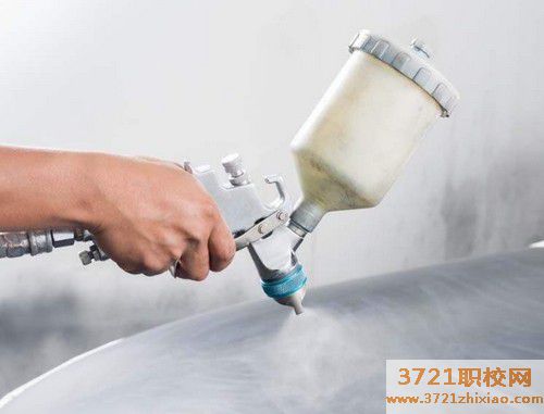 武汉哪些学校有汽车美容专业  