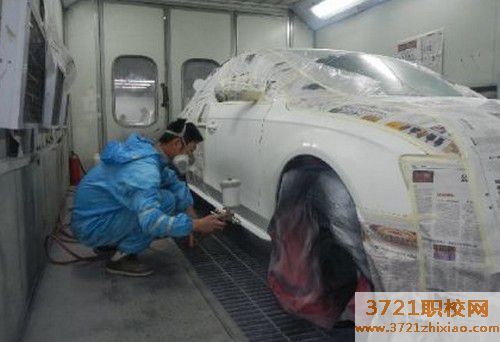 【武汉汽车美容学校】武汉汽车美容培训学制是多久是几年