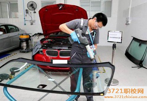 【武汉汽车美容学校】武汉汽车美容学校报名时间