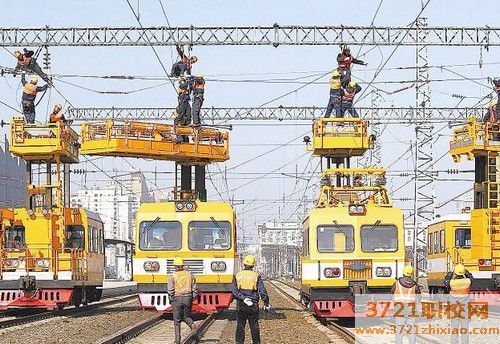 【武汉铁路学校】武汉初中毕业后能去上的铁路铁路学校