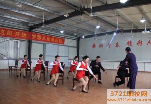 武汉好一些的高铁乘务专业学校