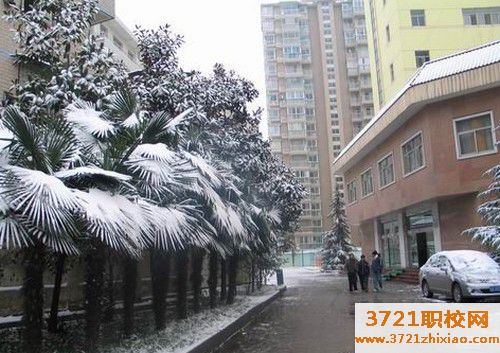 湖北省中专旅游学校学校电话