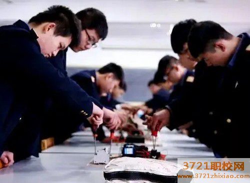 武汉铁路技校都有什么专业