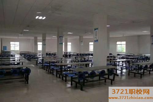 长沙市拔萃中等职业学校食堂情况