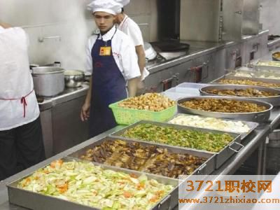 长沙环球职业中专学校食堂情况