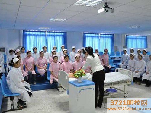 武汉护理学校哪个好