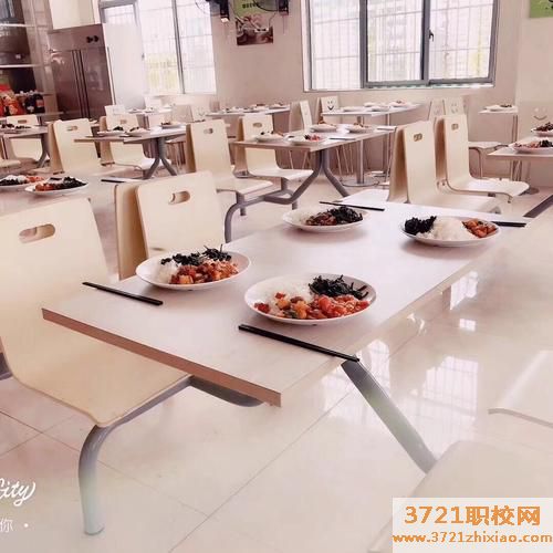 长沙涉外旅游职业中专食堂情况
