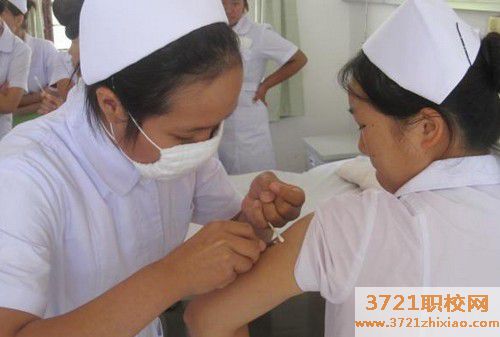 武汉卫校报名条件