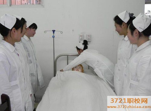 武汉比较好的护理专业中专学校