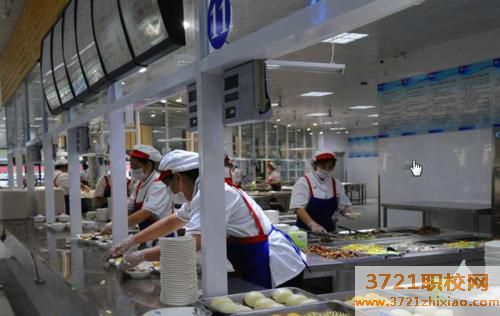 长沙康明中等职业学校食堂情况