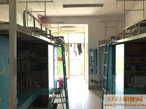 长沙财经学校食堂情况