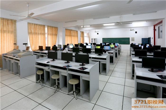 湖南省工业贸易学校招生要求有什么