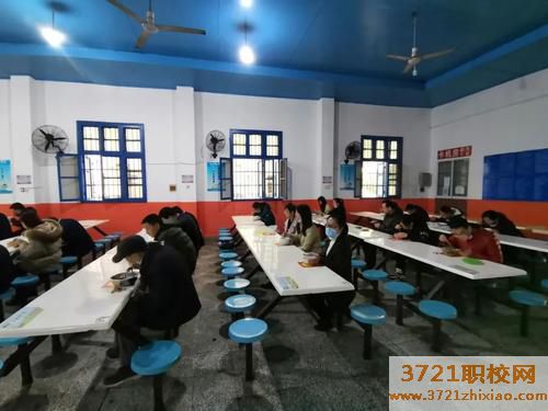 湖南医药职业中等专业学校食堂情况