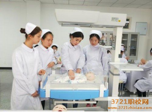 武汉助产专业好找工作吗，好就业吗，工资多少