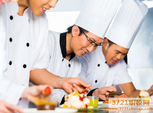 武汉厨师培训一般要多少钱一个月