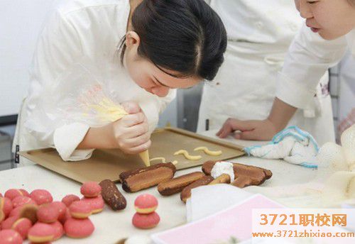 武汉哪个烘焙学校好