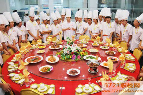 武汉烹饪学校学费多少