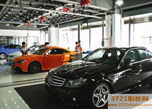 长沙汽修学校里面美容装潢专业怎么样