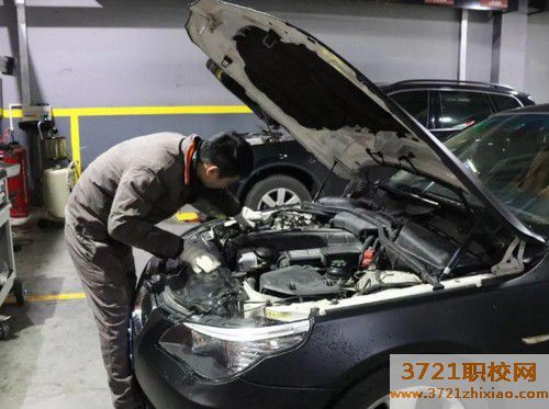 长沙学汽车维修的职业学校