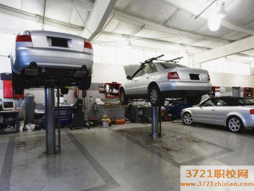 【长沙汽修学校】长沙学汽修到哪里，长沙学汽修去哪里学