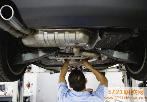 长沙学汽修费用，需要学多久  