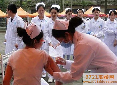长沙学护士的学校