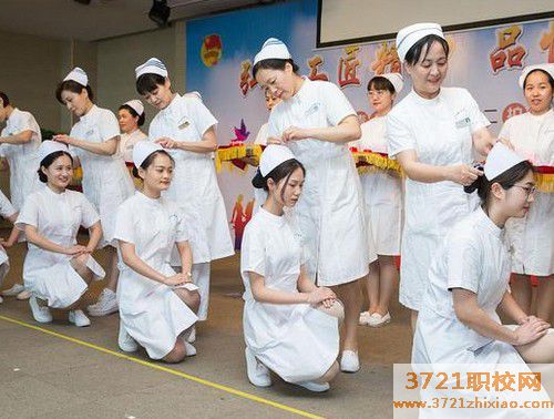 湖南地区卫校报名时间