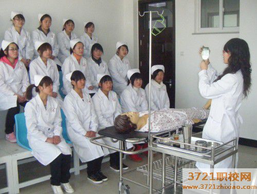 长沙卫校报名条件