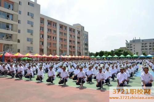 广州南华工贸技工学校学费及收费标准