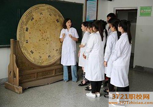 长沙卫生学校招生分数线及要求