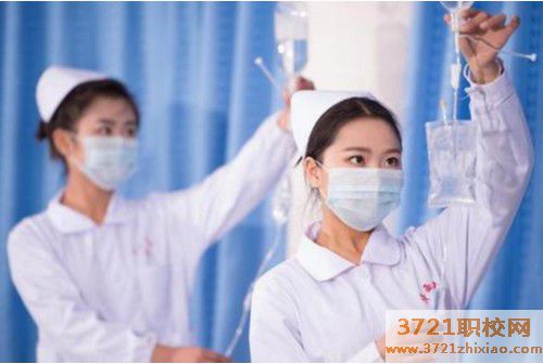 长沙护理专业一年学费多少钱