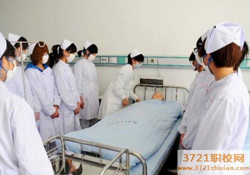 长沙护理专业中专学校怎么报名及报名方式