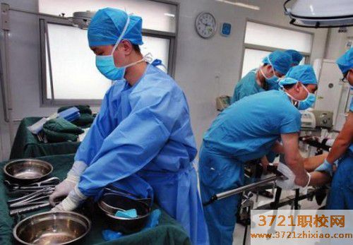 长沙男生读护理专业好吗？好就业吗   