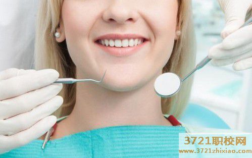 长沙哪些中专学校有口腔专业 