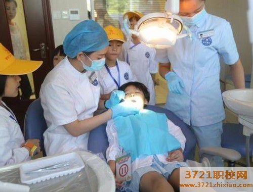 长沙口腔专业招生录取分数线及要求