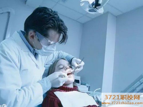 长沙男生读口腔专业好吗?好就业吗