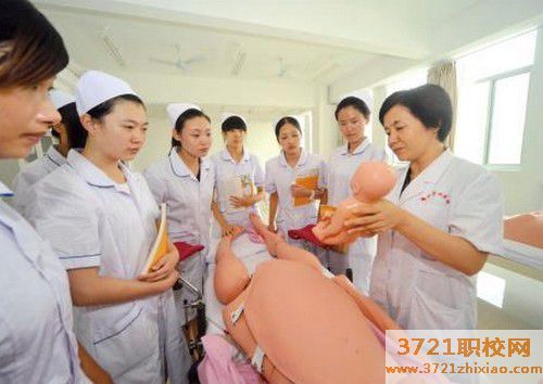 长沙比较好的助产专业中专学校