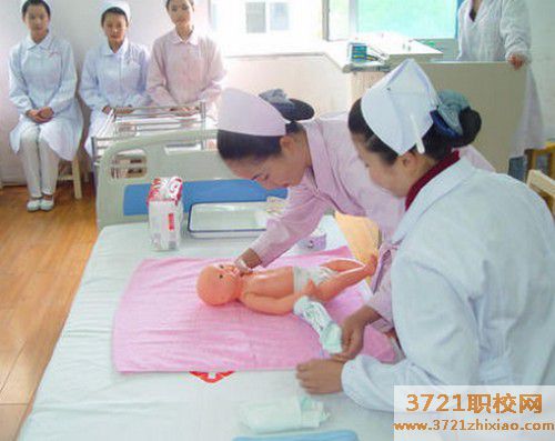 长沙助产专业学制是多久?是几年