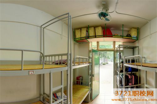 广州市交通运输职业职业学校宿舍食堂