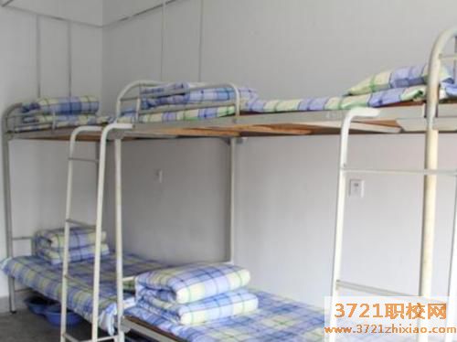 鲁中中等专业学校宿舍条件