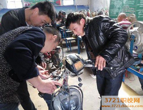 【广州汽车维修学校】广州学汽车维修费用