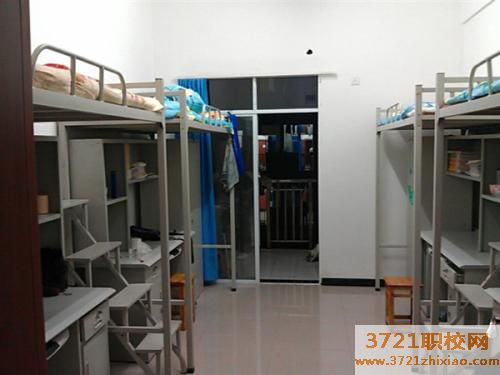 济南市莱城工商中专旅游学校宿舍食堂