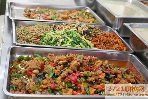 济南市莱城工商旅游学校食堂情况