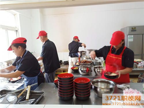 东营市垦利区职业中等专业学校食堂情况