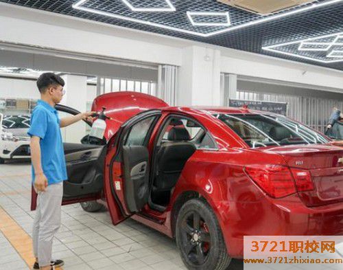 【广州汽车美容学校】广州汽车美容培训学校招生要求及简章