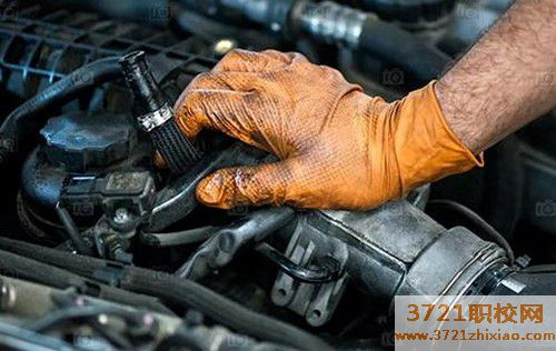 初中毕业学习汽车维修怎么样?苏州哪家学校能好点