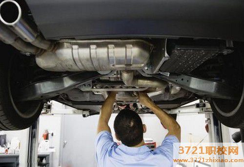 苏州学汽车维修自学还是去职业学校好